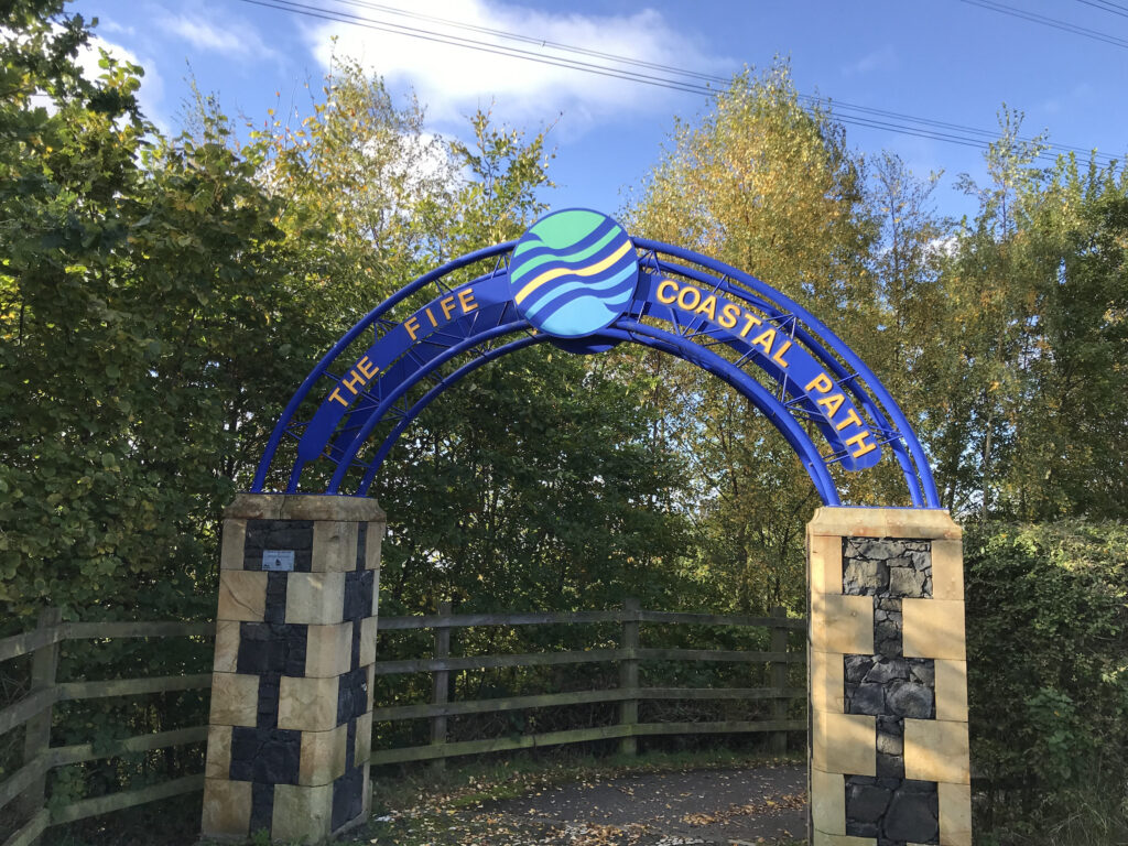 The Fife Coastal Path - Cycle Routes in Scotland : Round the Firth of Forth (NCN 76)